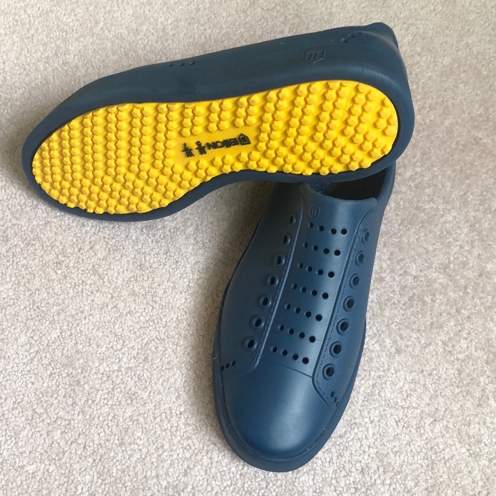 Unisex Biion "The Trainer" Spikeless Golf Shoes - Men’s/Junior 5 or Women’s 7